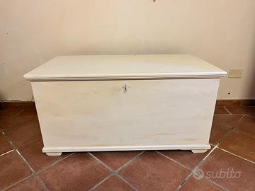 Baule cassapanca in legno vintage - stile shabby