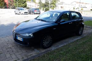 Alfa Romeo 147 II 1.6 T.Spark GPL ok neopatentati