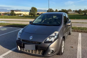 RENAULT Clio - solo 92.000 KM