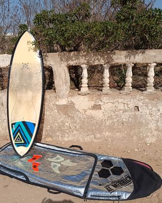 Surfboard hypto krypto 5'8 kms Bali shaper