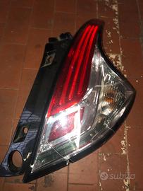 Faro fanale posteriore destro lancia Ypsilon y
