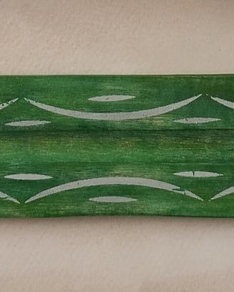 Porta incenso in legno verde 
