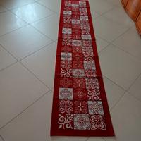Tappeto bianco e rosso 280x55 cm