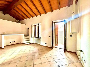3 LOCALI A FIORENZUOLA D'ARDA