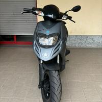 Piaggio thyphoon 125