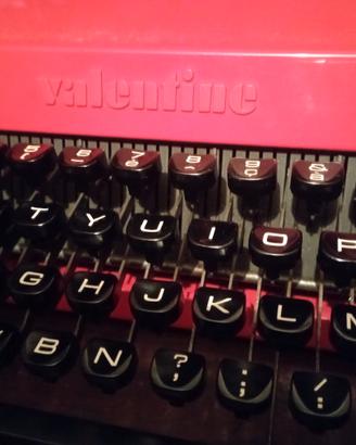 Macchina da scrivere Olivetti Valentine