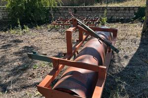 Rullo compattatore agricolo