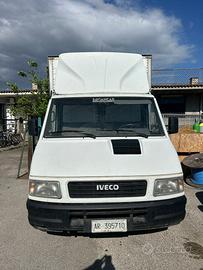 Veicolo commerciale IVECO