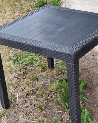 tavolino da giardino 