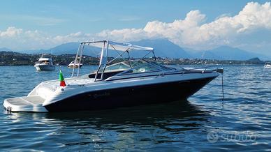 Sea Ray 220 motorizzata Mecruiser 204 CV