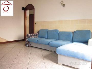 APPARTAMENTO IN BUONO STATO CON GARAGE