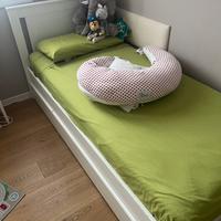 Letto singolo con materasso nuovo Magniflex
