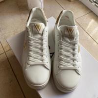Sneaker bianche gaudí