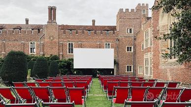 Attrezzatura  cinema all’aperto o conferenze