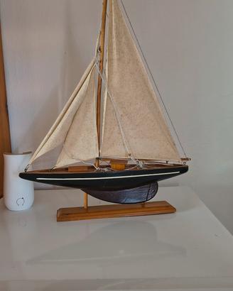 modellino barca a vela