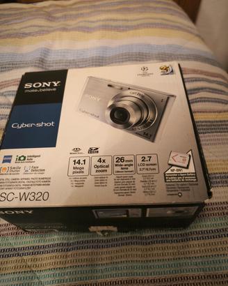 Fotocamera digitale Sony Cyber-shot DSC-W320