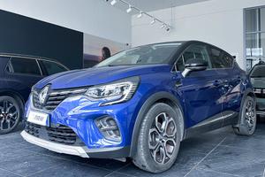 Renault Captur 1.6 e-tech hybrid techno fast track