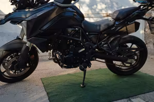 Benelli TRK 702 stradale