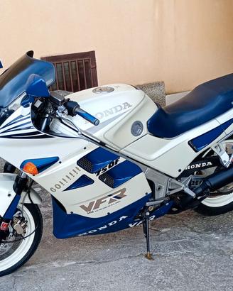 Honda VFR 750 - 1989