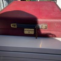 Macchina da scrivere Olivetti