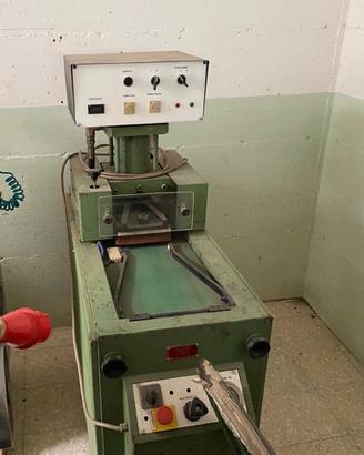 Cardatrice garfas e lavorazione cuoio