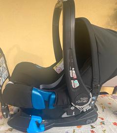 Ovetto britax  romer + base isofix