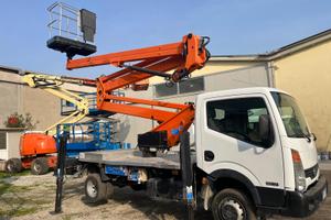 Piattaforma CTE 20mt di lavoro su Nissan patente B