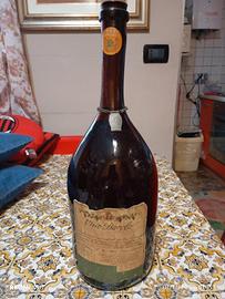vino nebbiolo del 1975.
