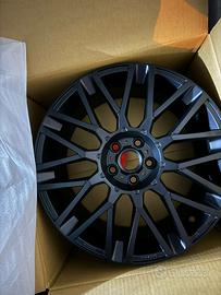 Cerchio Momo Revenge 18