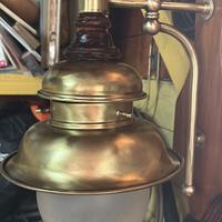 Lampada vintage in ottone