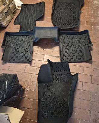 Tappetini in gomma per Jeep Renegade