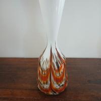 Vaso in vetro lattimo di Murano space age