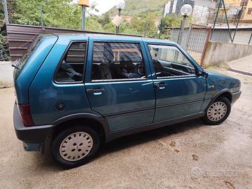fiat uno