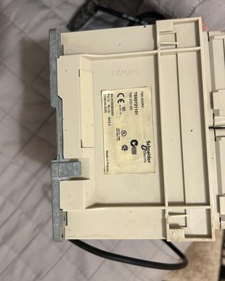 Plc schneider telemecanique modicom tsx micro