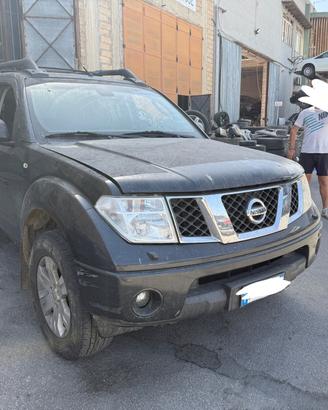 Ricambi Nissan Navara Double Cab 4WD 2.5 dCi del 2