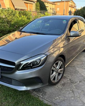 Mercedes benz  - Classe A 180 automatica