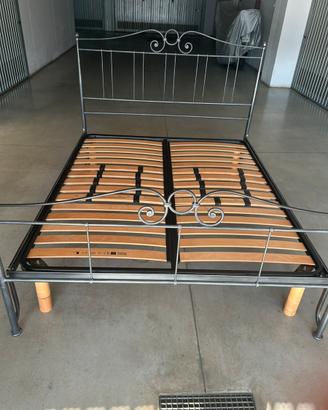 Letto matrimoniale