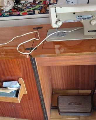 NECCHI 523 MADE IN ITALY macchina da cucire vintag