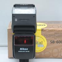Nikon SB-600
