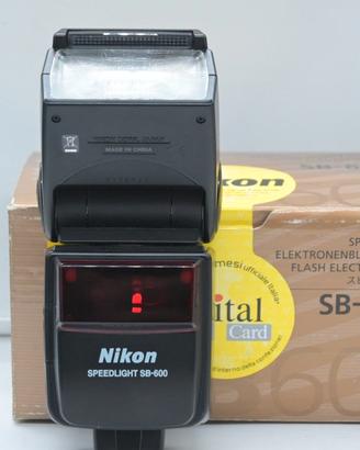 Nikon SB-600