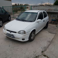 Opel corsa 1.6 GSI RICAMBI1.9.9.7