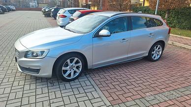 Volvo V60 D4