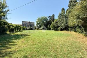 MULTILOCALE A COLLESALVETTI