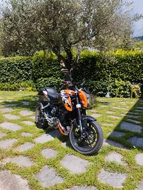 DUKE KTM 125 cc.