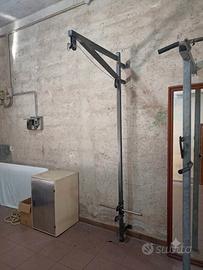 Postazioni squat, trazioni, dip e cavi artigianali