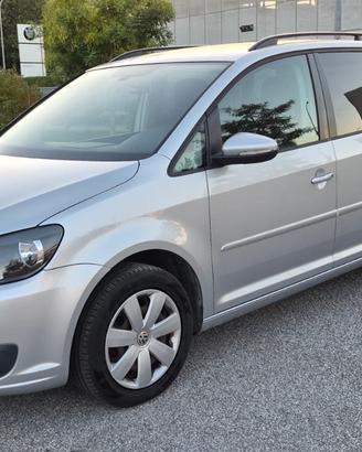 Volkswagen Touran 1,6 TDI 7 POSTI DSG 2015