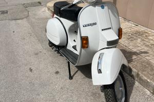 Vespa px 200 e arcobaleno