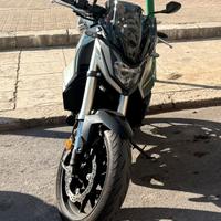Honda Hornet 750 2024