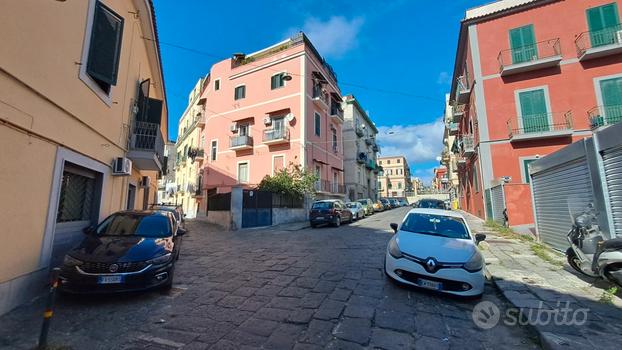 Bilocale Cupa Capano a Bagnoli, Napoli