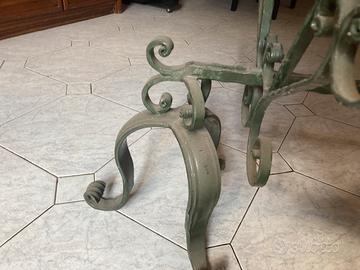 Tavolino in ferro battuto